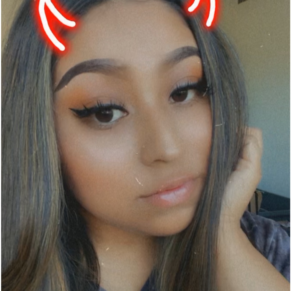 Meet your Posher, Maya